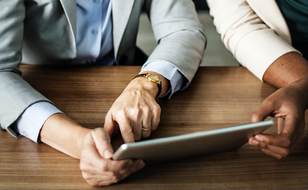 A broker helping a client